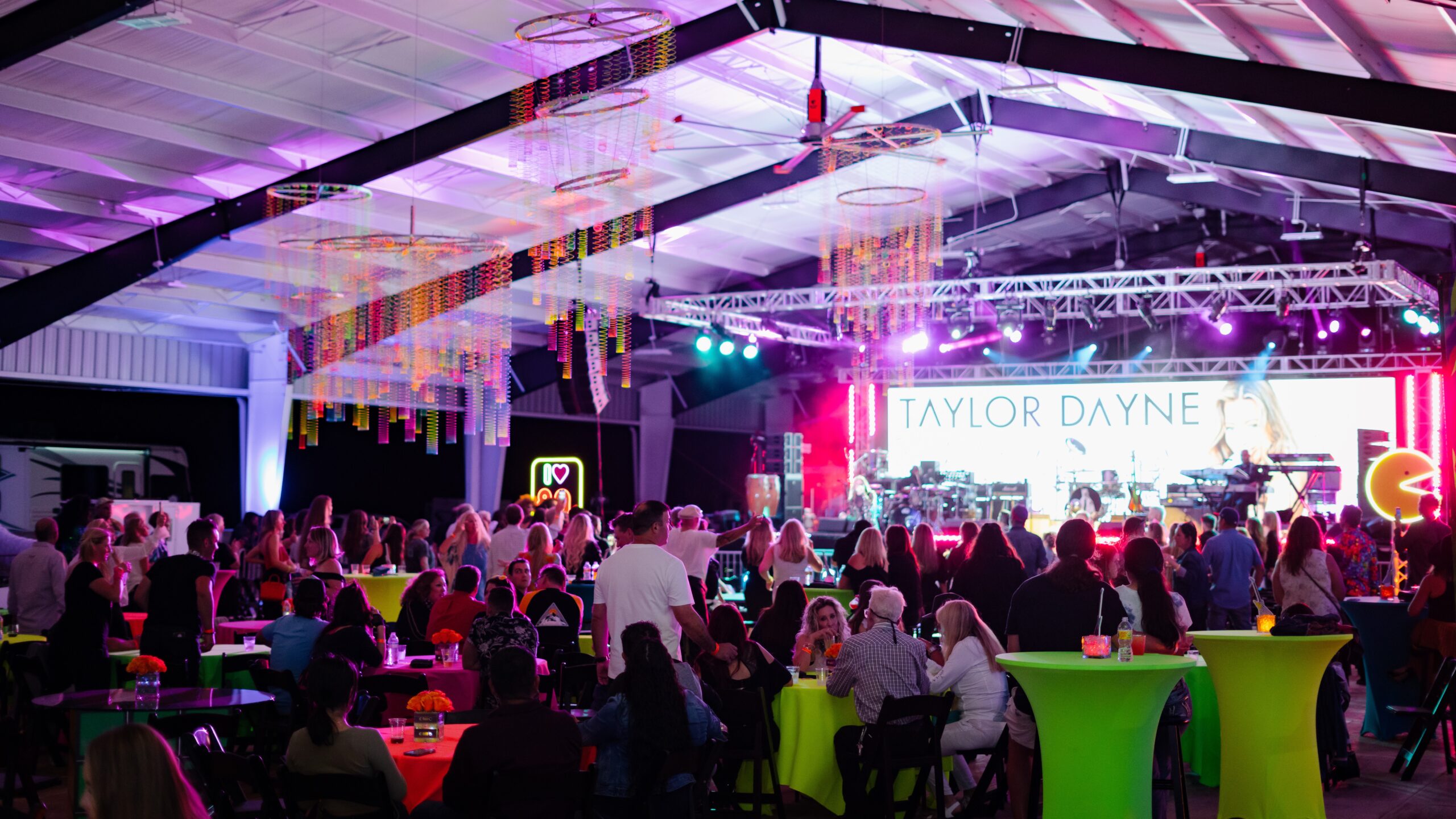 Taylor Dayne Live Concert